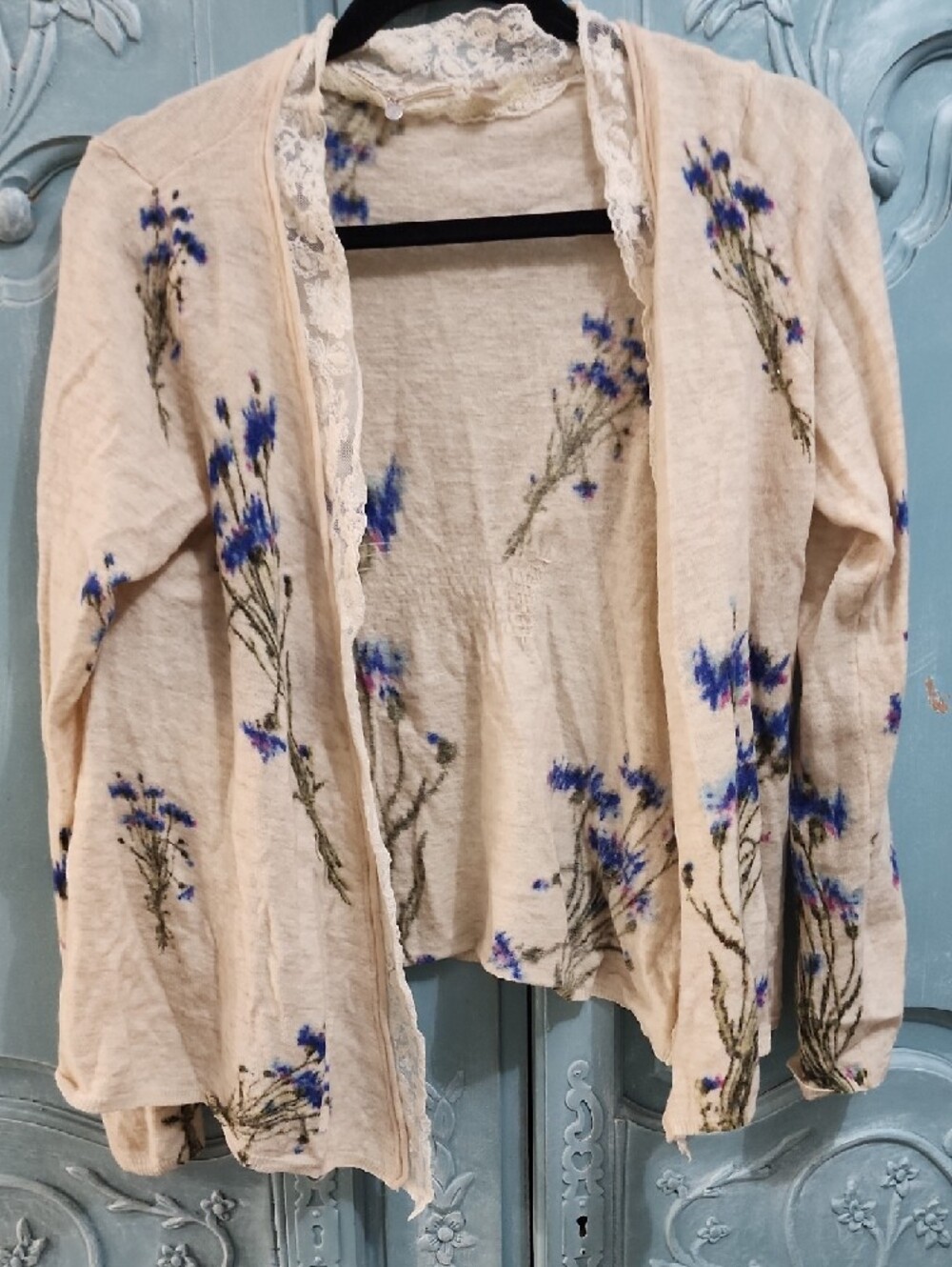 Knitted & Knotted Anthropologie Floral Cardigan - Picture 5 of 8